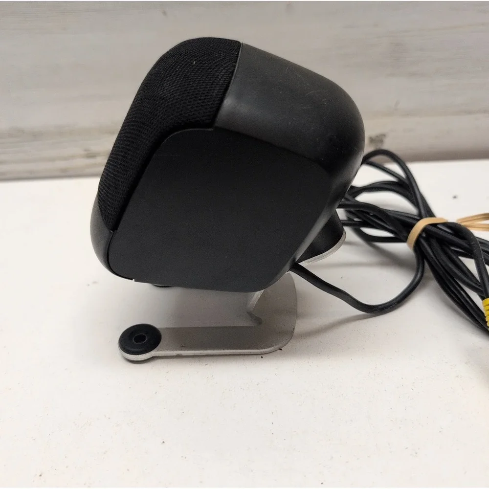 Logitech 640 front